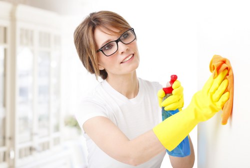 Detailed cleaning service for N7 properties and shared spaces